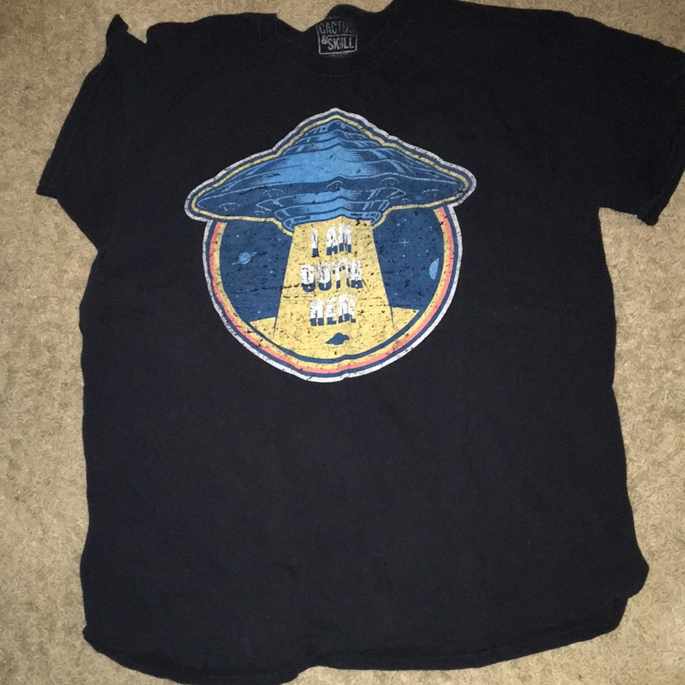I am outta here Graphic Tee 🛸